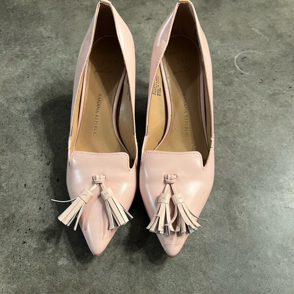 Pumps-heels banana republic